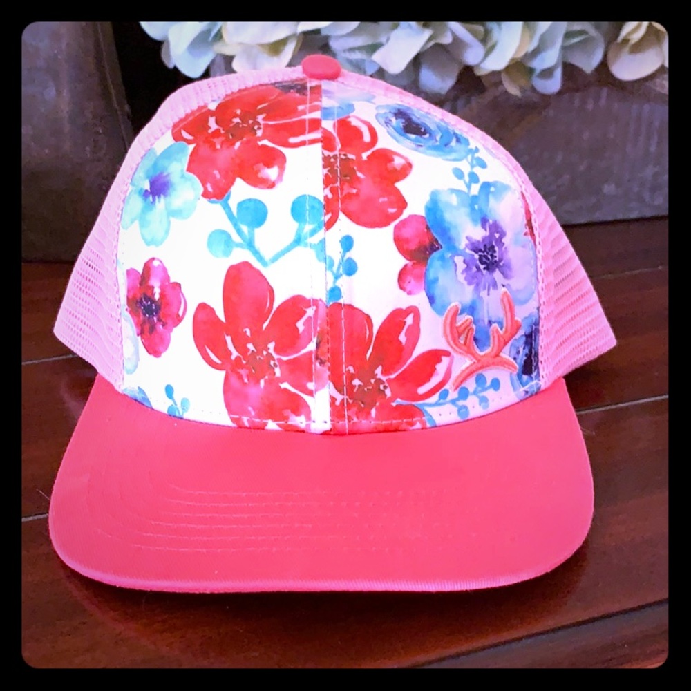 Little Buck floral trucker hat